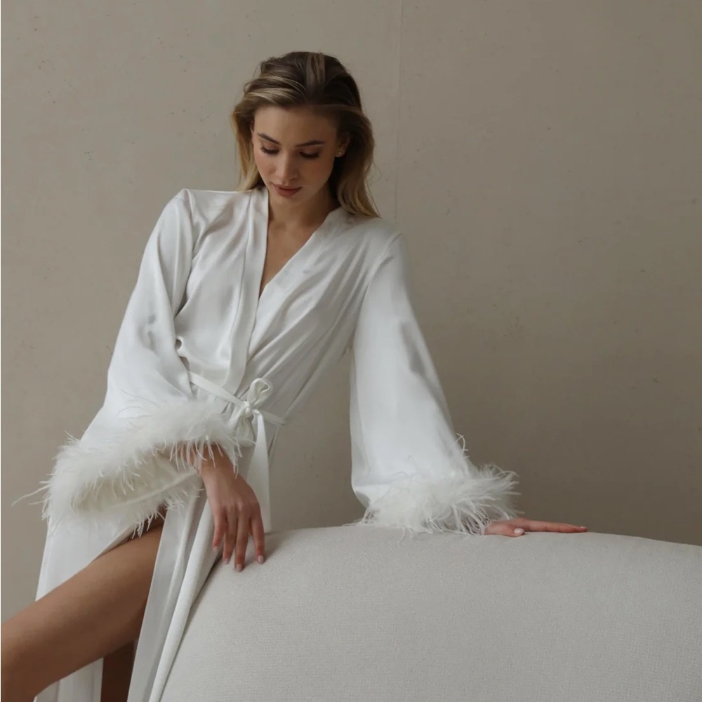 The Robe "Ciara - White Long"